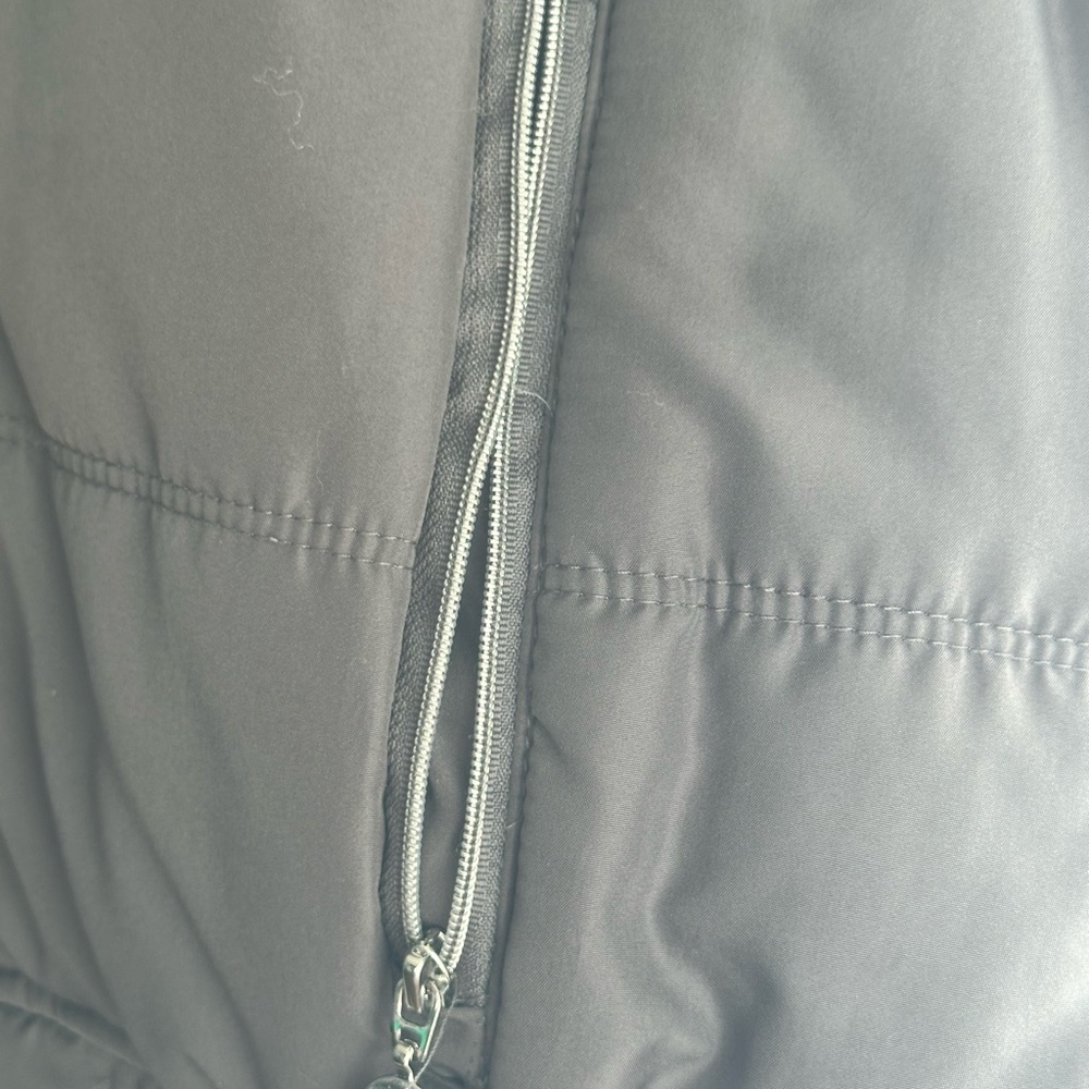 Women’s Calvin Klein Performance Gray Hooded Puffer Vest Fall Winter Size L - Picture 3 of 7